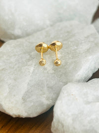 Topo Bola diamantado / 3mm / 0.55g / Oro Amarillo 18K en Oro 18K  — vista 2
