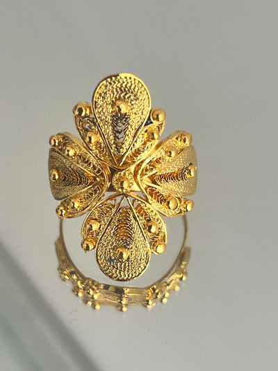 Arete Flor Colgante en oro 18K