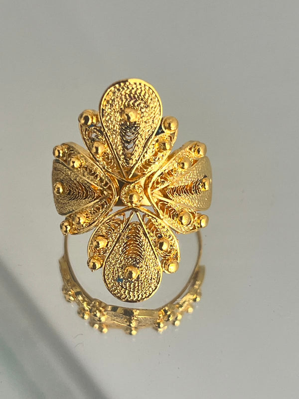 Anillo Flor Colgante en Enchape en oro 24K