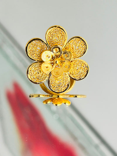 Anillo Flor Redonda en oro 18K