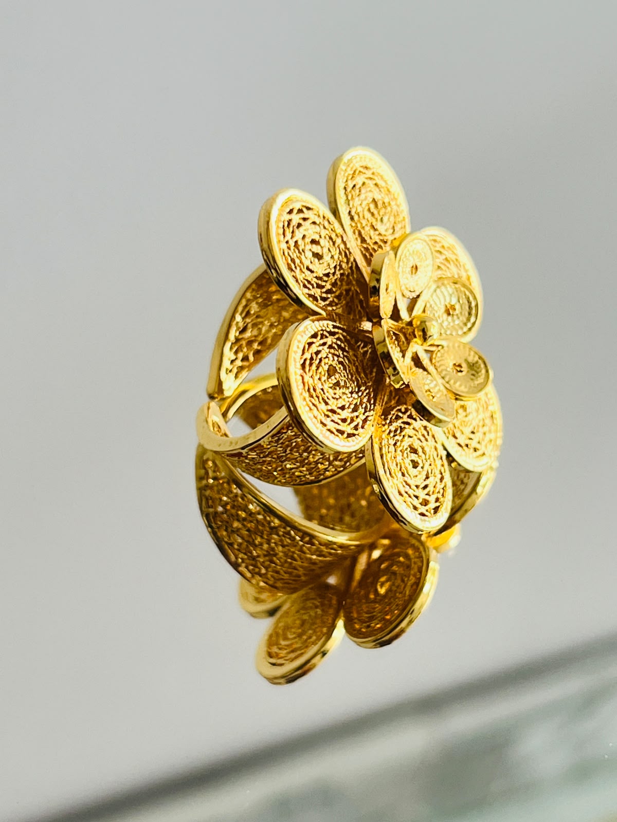 Anillo Flor Redonda