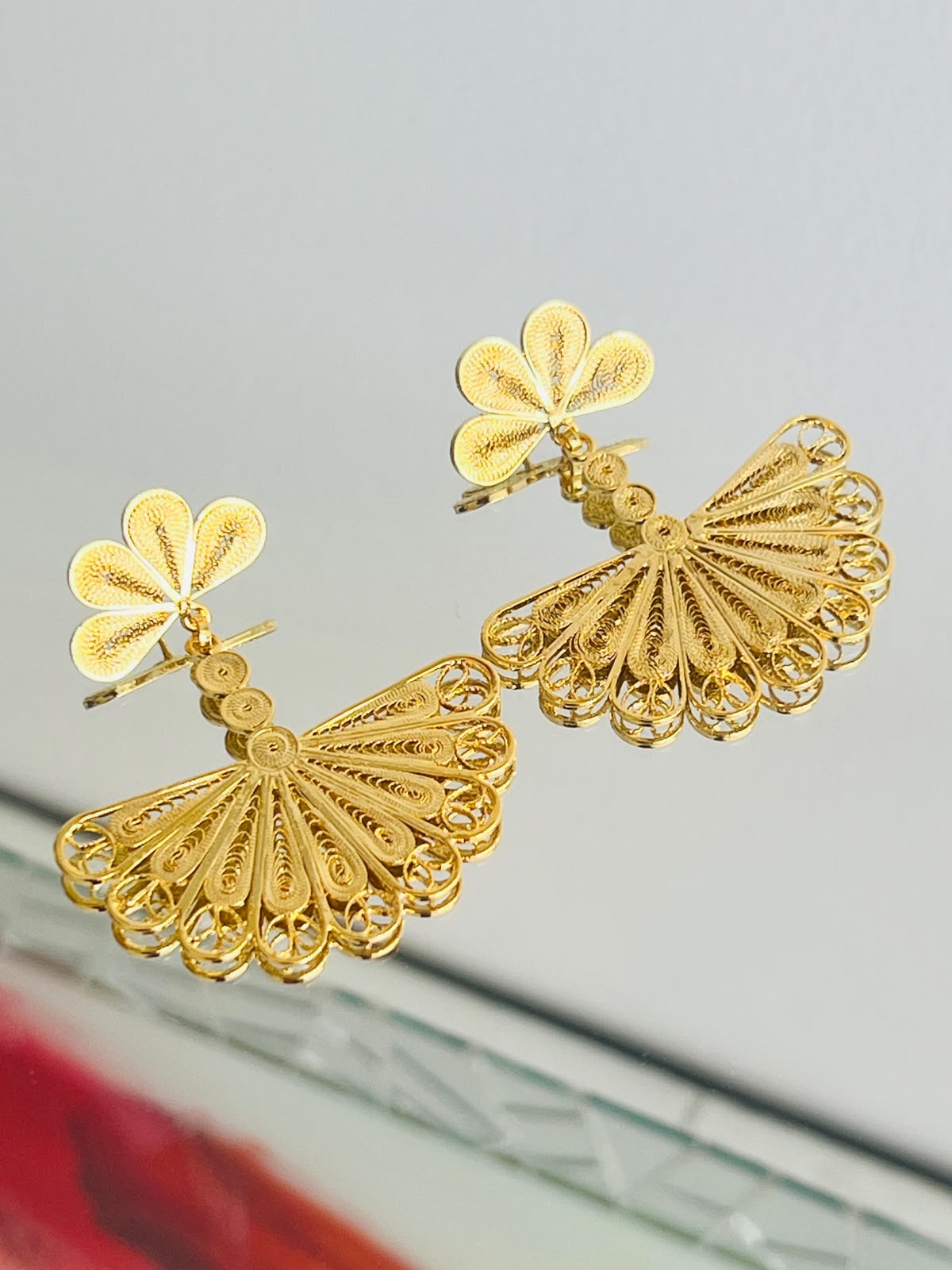 Arete Abanico con Flor