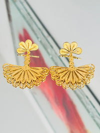 Arete Abanico con Flor en oro 18K — vista 3