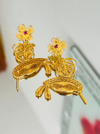 Aretes Colibrí con Piedra Roja en oro 18K — vista 1